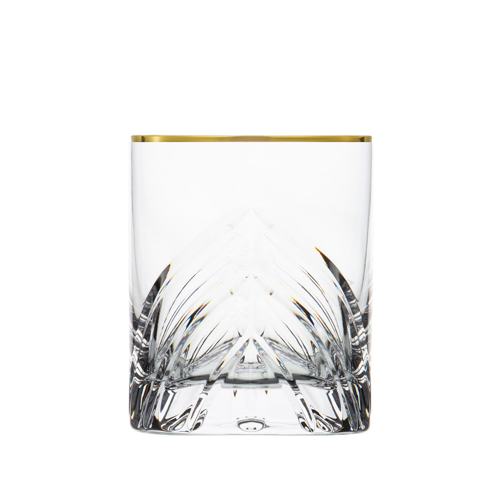 Hand-blown crystal whisky glass ‘Wings’ by ARNSTADT KRISTALL with an elegant gold rim. The lower section is masterfully decorated with cut vintage patterns in the style of the Golden Twenties. Thick base, heavy and luxurious.